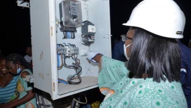 Photo of Sous-préfecture de Nezobly à Toulépleu- Anne Ouloto et les populations célèbrent l’électrification de 10 villages