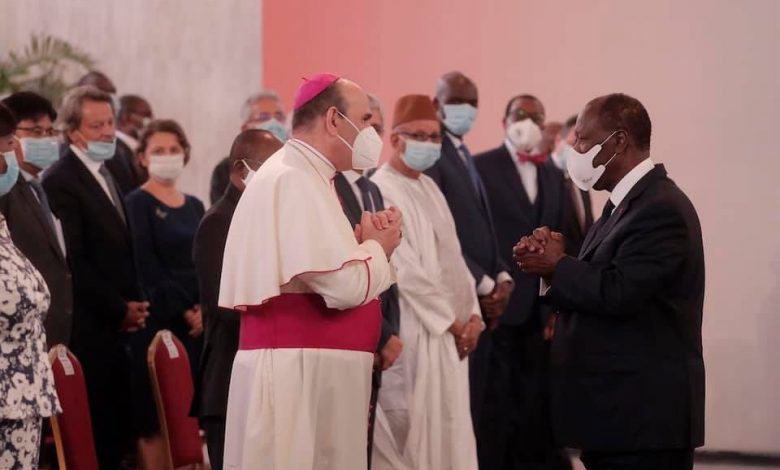 Photo of Vœux du corps diplomatique en Côte d’Ivoire – Cohésion sociale , législatives 2021 …:   Ce que le Nonce apostolique a dit au Président Ouattara