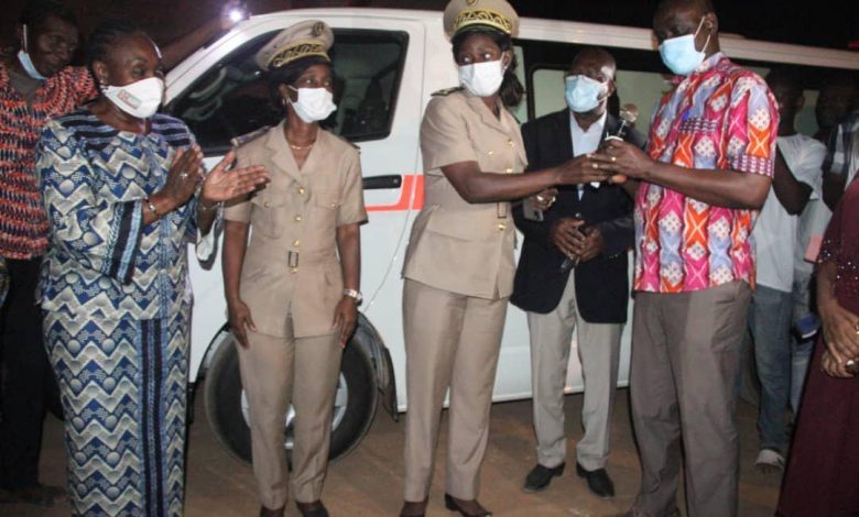 Photo of Avant la campagne pour les législatives du 6 mars 2021- Raymonde Goudou Coffie communie avec les populations de Didakouadiokro, Aheremou, Didablé et Bonikro
