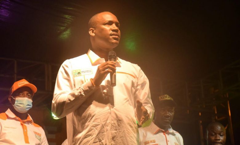 Photo of Mamadou Touré aux populations de Daloa: « Allez voter dans la paix »