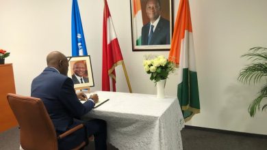 Photo of Décès du premier ministre Hamed Bakayoko L’ambassade de Côte-d’Ivoire en Autriche a ouvert un livre de condoléances`