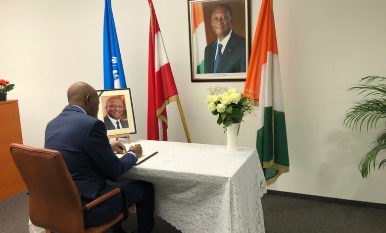 Photo of Décès du premier ministre Hamed Bakayoko L’ambassade de Côte-d’Ivoire en Autriche a ouvert un livre de condoléances`