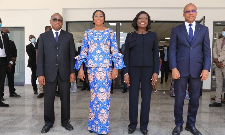 Photo of Kandia Camara au Ministère de l’Éducation nationale, hier : “Je quitte une famille de laquelle j’ai beaucoup appris, (…) qui a tout supporté de moi”