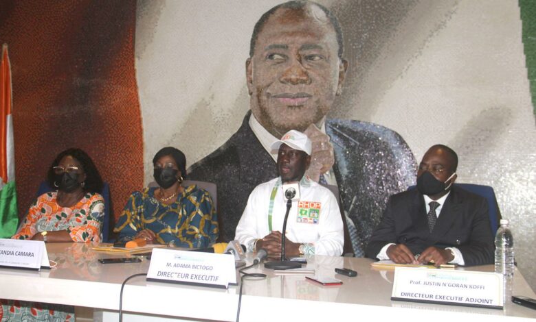 Photo of Adama Bictogo, directeur exécutif du Rhdp : “Nous ne versons pas dans l’autosatisfaction”