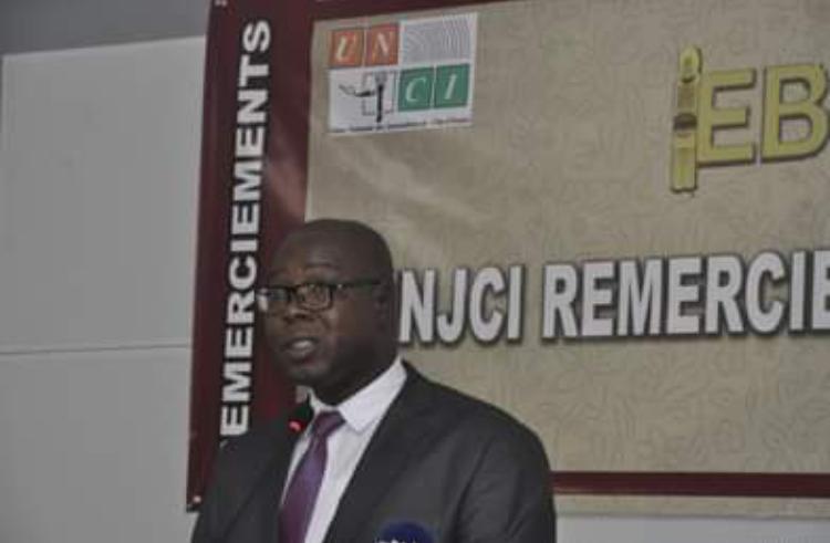 Le conseil exécutif de l’Union nationale des journalistes de Côte d’Ivoire (Unjci)présidé par Jean-Claude Coulibaly a organisé une cérémonie