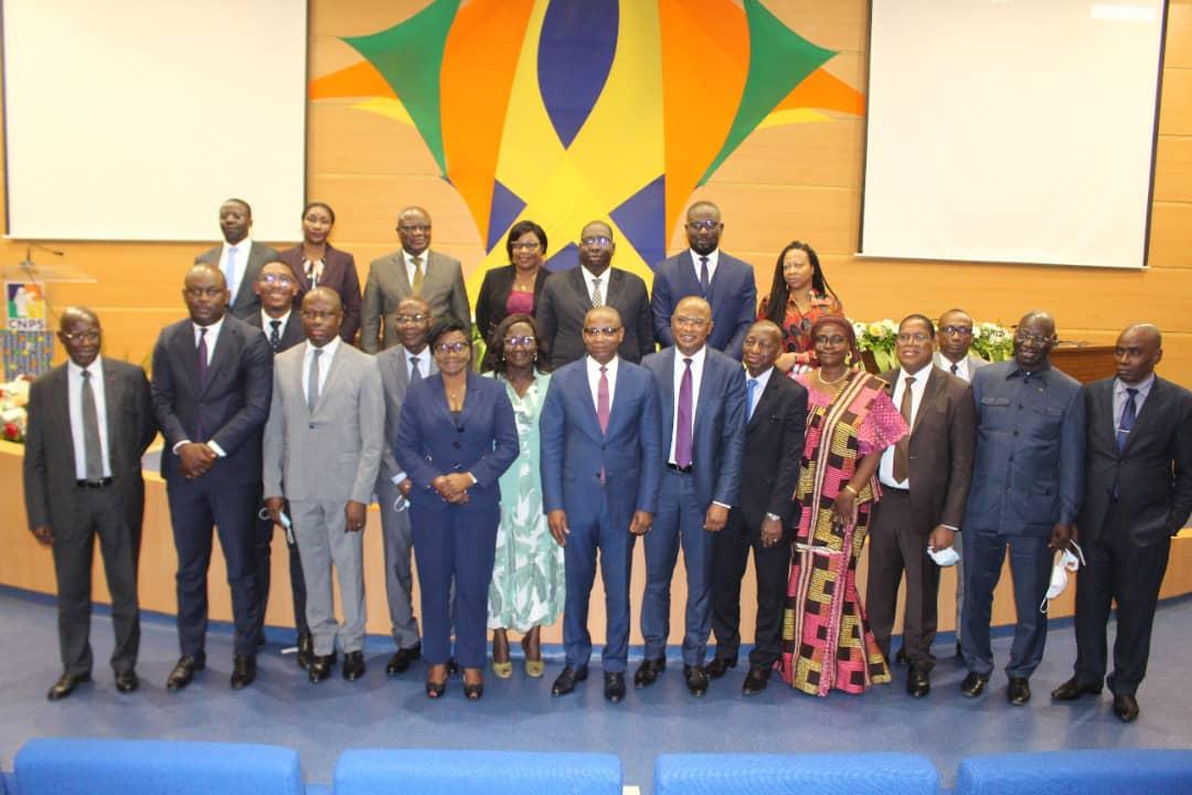 Le ministre de l’emploi et de la protection sociale, Adama Kamara a effectué le lundi 9 août 2021 une visite de travail dans les locaux