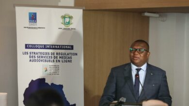 Photo of Régulation audiovisuelle/Le ministre Amadou Coulibaly aux membres de la Haca: «Le président de la République attend les résolutions de votre colloque »