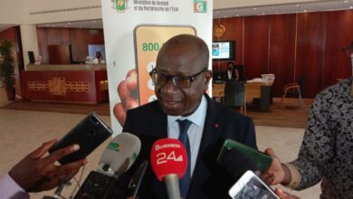 Photo of Mobilisation de 743, 6 milliards de FCFA – Ouattara Sié Abou, Dg des Impôts à ses collaborateurs : “Ce n’est ni le moment ni le lieu de dormir sur des lauriers”