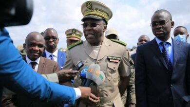 Photo of Destruction de 79 tonnes de produits prohibés par la douane -Le Directeur de Cabinet Adjoint du Ministre de la Santé parle du danger des médicaments falsifiés
