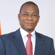 Le ministère de la Construction, du Logement et de l’Urbanisme, à travers sa directrice de la copropriété, Mme Koné Ehui Bénié a lancé,