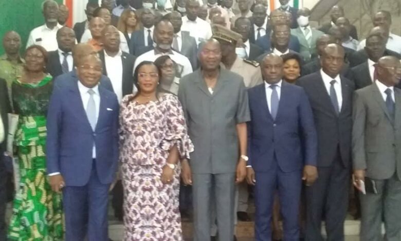 Photo of District autonome de la Comoé -Le ministre gouverneur Pascal Abinan investi le 12 mars 2022