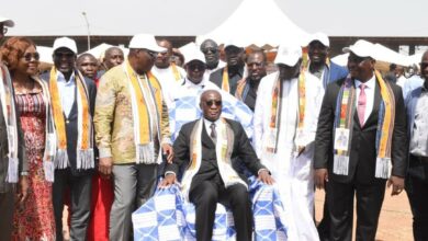 Photo of District du Zanzan-Le Ministre d’État Kobenan Kouassi Adjoumani au Ministre-Gouverneur Touré Souleymane : “Vous n’êtes pas seul et vous ne serez jamais seul”