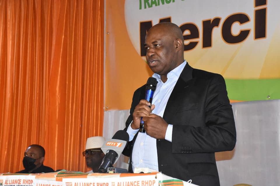 Dr Mohamed Kouyaté, directeur général du Fonds de développement du transport routier (FDTR) félicite l’Alliance RHDP des transporteurs