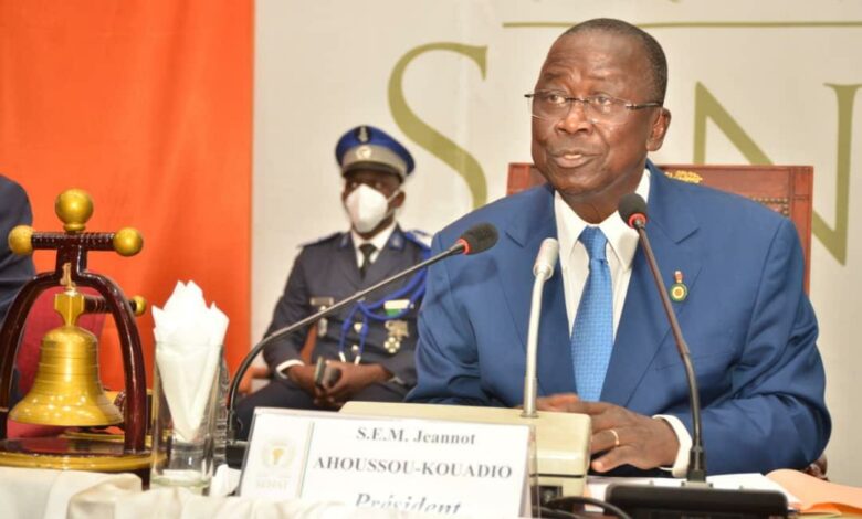 Photo of Adoption de 11 projets de loi – Jeannot Ahoussou Kouadio salue l’esprit républicain des sénateurs