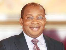 Le ministre du Tourisme, Siandou Fofana a présidé, le samedi 23 avril 2022 à la forêt du banco d'Abidjan, la célébration de la première