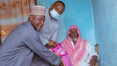 Photo of Ramadan 2022- Souleymane Touré vole au secours de 50 familles vulnérables à Attécoubé