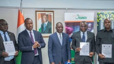 Photo of Renouvellement du parc automobile-Amadou Koné, ministre des Transports : « 500 véhicules d’un coût global de 5 milliards de francs Cfa mis à la disposition de 1000 jeunes »