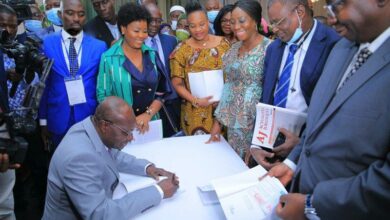 Photo of Dédicace d’œuvre-Faman Touré :   « Le manager social devrait contribuer à construire l’Ivoirien nouveau »