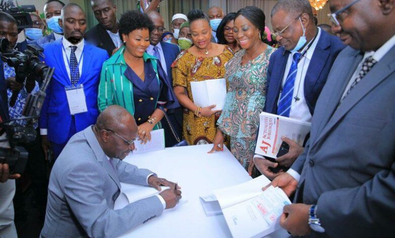 Photo of Dédicace d’œuvre-Faman Touré :   « Le manager social devrait contribuer à construire l’Ivoirien nouveau »