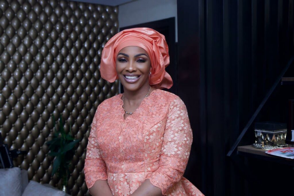 Dans le numéro de cette semaine de sa tribune d'échanges avec les internautes dénommée "le Rendez-vous d'Adjaratou", la députée de Koumassi