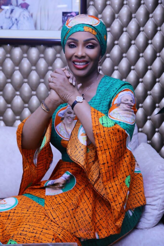 Dans le numéro de cette semaine de sa tribune d'échanges avec les internautes dénommée "le Rendez-vous d'Adjaratou", la députée de Koumassi