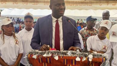 Photo of Tiassalé-   Alpha Sanogo offre des vivres et non vivres et reçoit les hommages des guides religieux