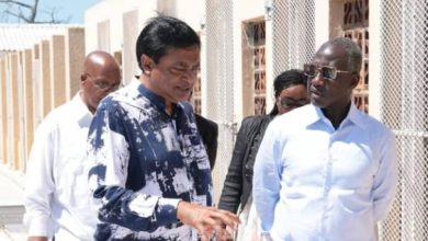 Photo of Afrique du Sud- Ramaphosa transmet un message à Ouattara via Bictogo qui visite la prison de Mandela