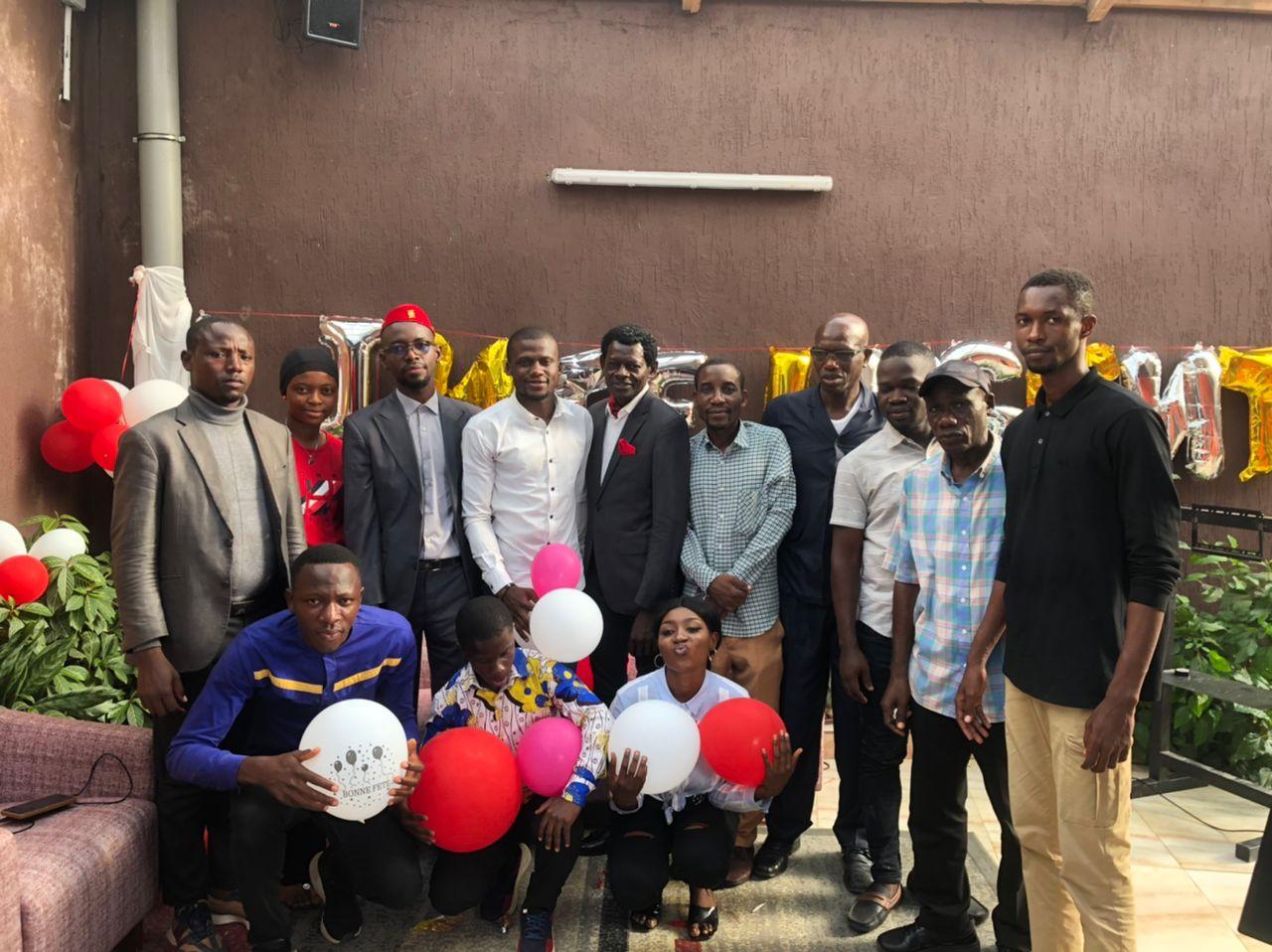 L’intelligent.tv a célébré son deuxième anniversaire, le mardi 14 février 2023 avec deux invités sur un plateau dans ses locaux à Abidjan
