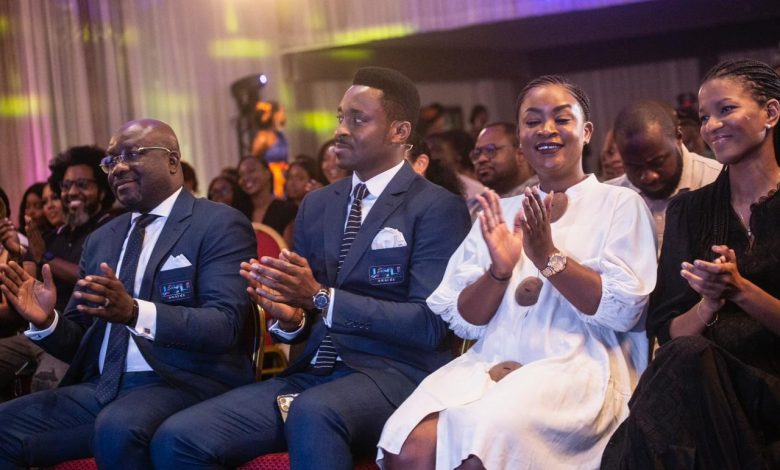 Photo of Arts et culture- Cheick Yvhane annonce le Grammy Awards africain