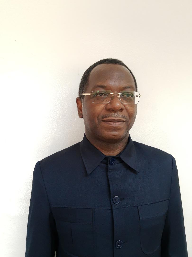 Je suis Alain MIEZAN, Consultant en informatique et Gérant de l’entreprise DINAMIK LAB Sarl.DINAMIK LAB Sarl est spécialisée dans l’ingénierie