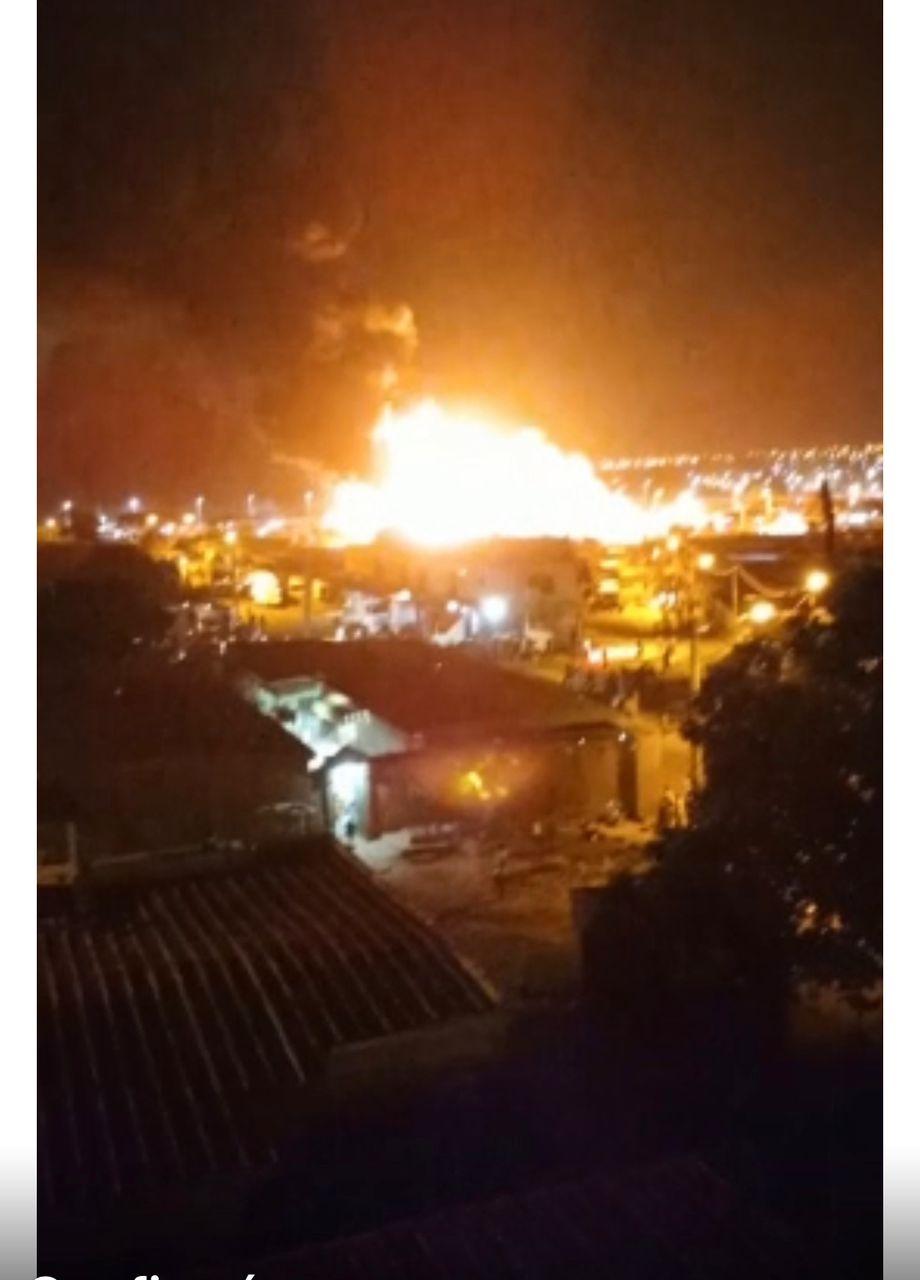 Une dizaine de camions remorques en flammes. C'est le constat fait à Bouaké à la veille de la fête de fin du Ramadan en Côte d'Ivoire