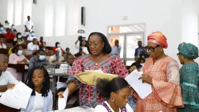 Photo of Lancement des cours d’entrée à l’ENA, la ministre Anne Ouloto : « J’invite les candidats à n’écouter aucun vendeur d’illusions »