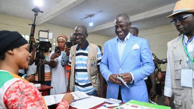 Photo of Yopougon : vote et bain de foule pour Adama Bictogo qui revient sur la campagne