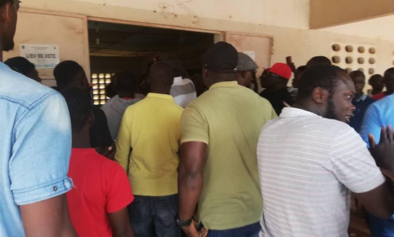 Photo of Élections régionales dans le Worodougou -Tension dans la journée entre les partisans de Bouaké Fofana et ceux de Abdoulaye Meïté