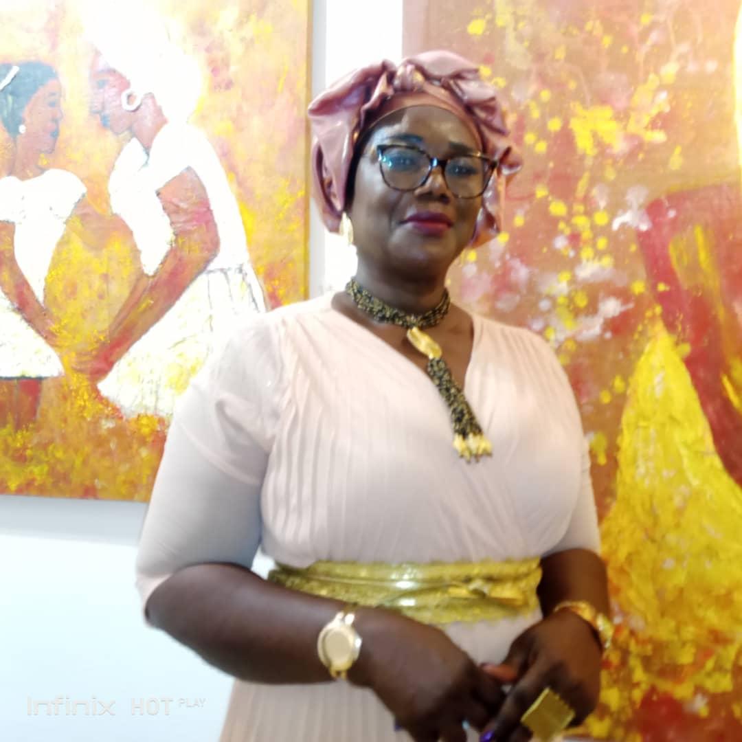 ‘’Femme d’ici et femmes d’ailleurs’’, tel est le thème du vernissage qui a lieu du 26 octobre au 18 novembre 2023 à la galerie d’art Houkami