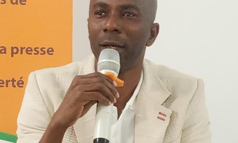 Photo of Informer  sans porter atteinte à l’intégrité  morale-Le journaliste-enseignant David Youant donne des recettes