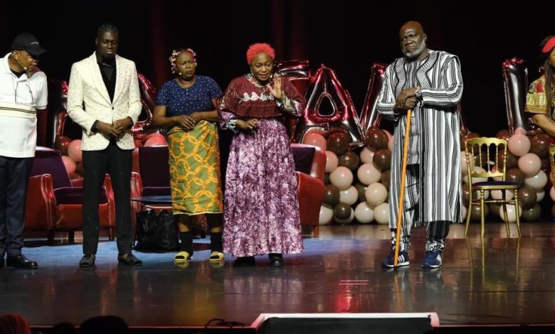 Photo of « Ma famille » avec Delta,Gohou, Digbeu et les autres acteurs « en vacances à Paris » : 2 prestations à guichets fermés avec Boss+