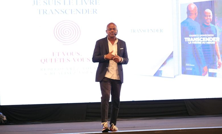 Photo of Culture de l’entrepreneuriat « Transcender: la théorie du miroir », le livre d’exercices de Fabrice Sawegnon