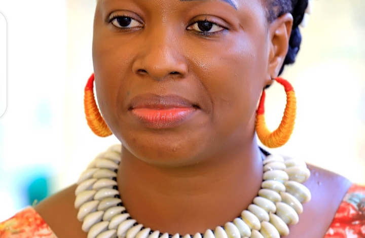 Photo of Promotrice de la mode africaine –  Diatta Zerbo parle de son combat