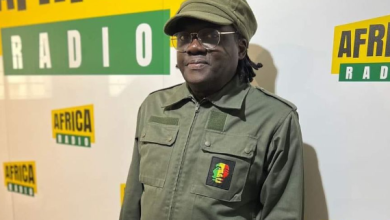 Photo of Concert- Serges Kassy ‘’tape poteau ’’ mais reste droit dans ses bottes