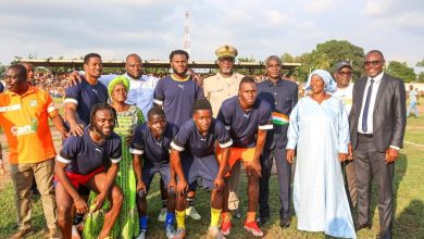Photo of Daloa : le maire Gbeuly Stéphane offre un match de gala aux populations.
