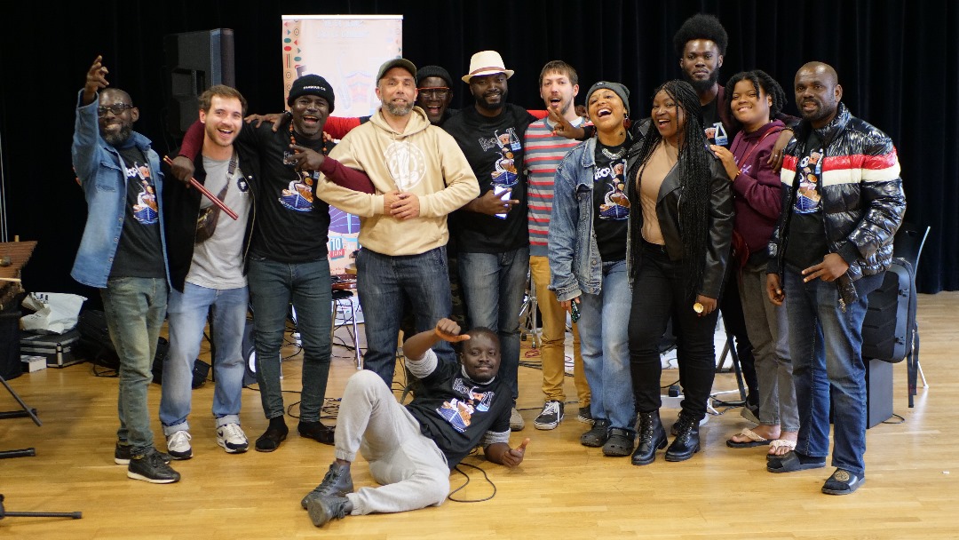 Jarafro appuyé de son Collectif Codijazz entend porter haut et loin la musique de fusion ivoirienne, le Codijazz ou le Jazz à l'ivoirienne