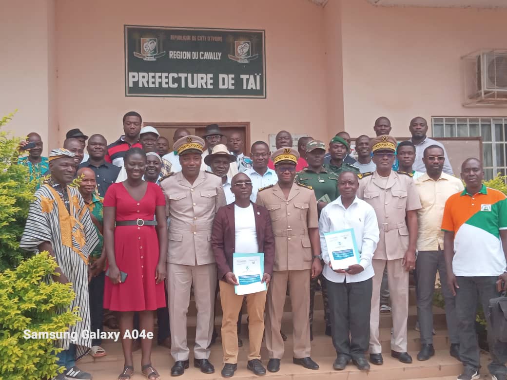 La salle de conférence de la préfecture de Taï a abrité, le mardi 9 juillet 2024, la cérémonie de signature d'une convention entre la mairie