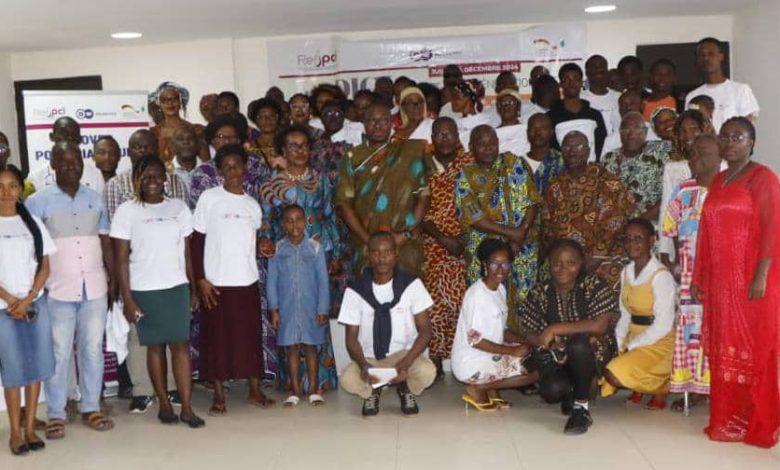 Photo of Dialogues intergénérationnels-  Des femmes-journalistes  sensibilisent à Anoumabo