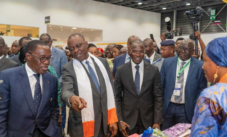 Photo of Salon des collectivités territoriales- Vagondo Diomandé, Amadou Koné et Aka Aouélé dévoilent les enjeux