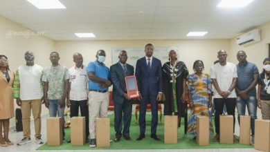 Photo of Remise de dons-La Lonaci offre des lots aux gagnants de la Tombola