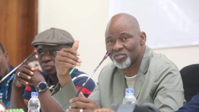 Photo of Football –Décision de la FIF de ramener l’Africa Sports en Ligue 2: Kuyo Téa Narcisse s’oppose fermement