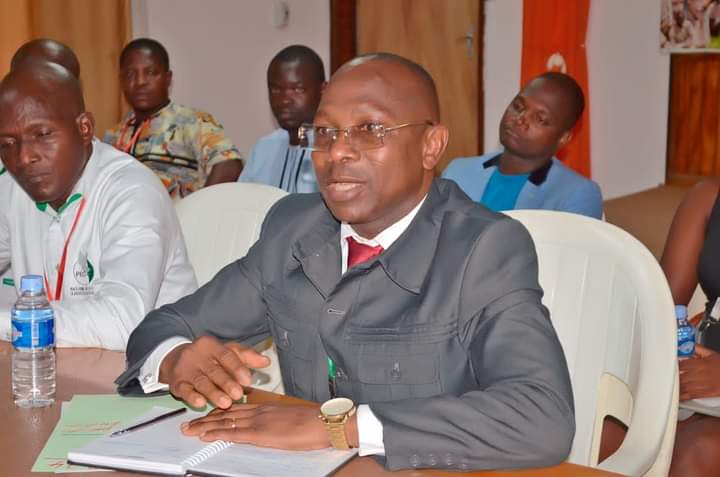 À l’occasion du 21è du journal L'Intelligent d'Abidjan, Ébrin Yao Rémi, président de la Plateforme pour l'Engagement Citoyen de Côte d'Ivoire
