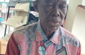 Photo of Kouakou Gilbert, instituteur à la retraite : «Il faut travailler un peu sur les titres, et créer une rubrique des faits divers »