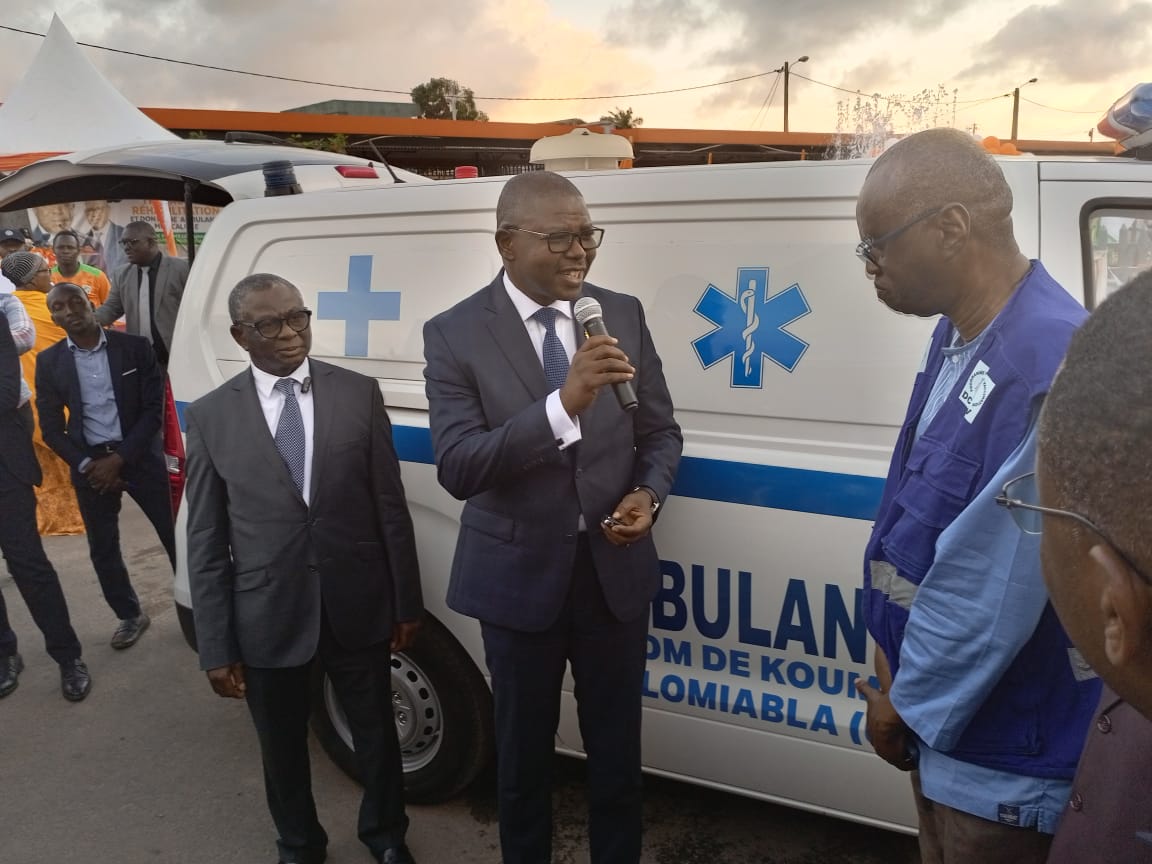 Cissé Ibrahima Bacongo a offert à la commune de Koumassi un Centre de santé réhabilité et équipé, pour un montant de plus de 200 millions